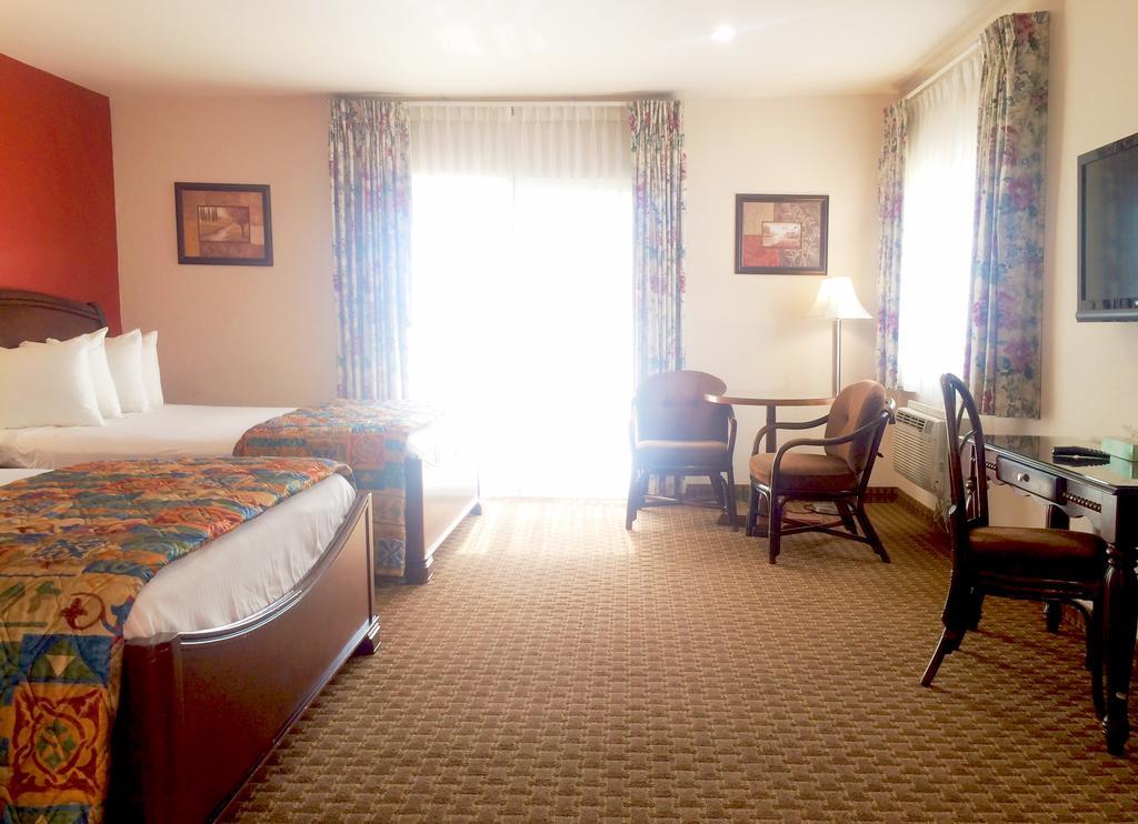 Days Inn Harbor View Сан-Диего Номер фото