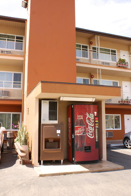 Days Inn Harbor View Сан-Диего Экстерьер фото