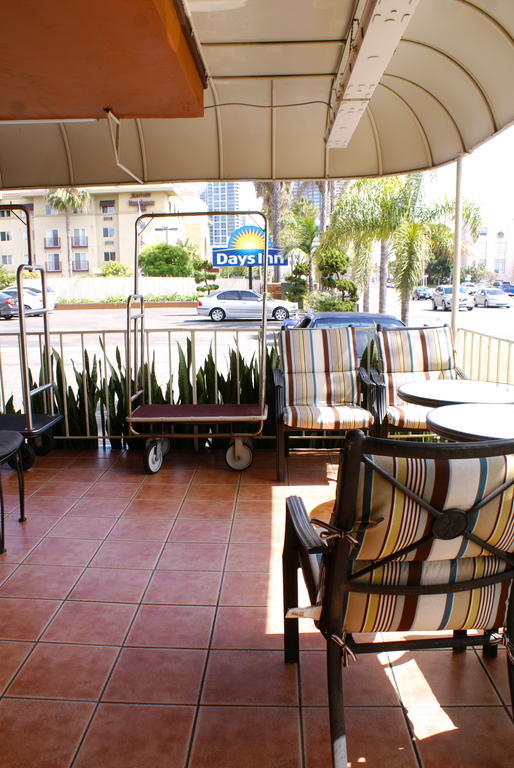 Days Inn Harbor View Сан-Диего Экстерьер фото